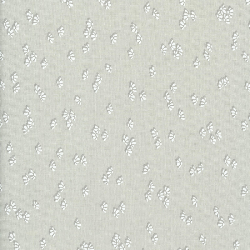 Robert Kaufman Alabaster - Patchwork and Quilting Fabric from Brown's Craft Shed (Tags: Fabric Floral grey )